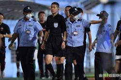 九游官方网页 -意大利杯今晚再迎强敌，深圳男篮更衣室发声，主帅态度——球迷炸锅，阵容厚度经受考验的简单介绍