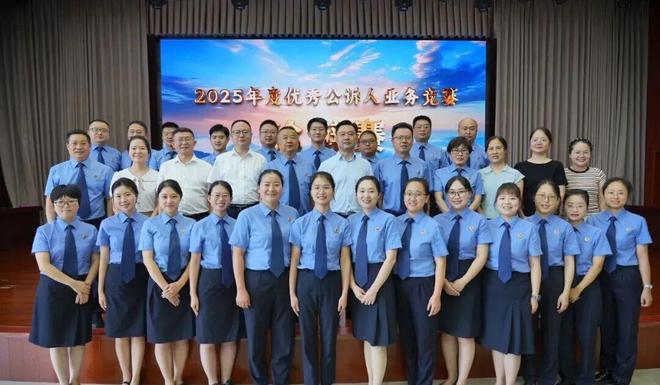 大奖赛巅峰对决!瓯越火箭队火力全开皖江赤兔队,自行车赛场再起波澜;精神属性拉满 大奖赛巅峰对决!瓯越火箭队火力全开皖江赤兔队,自行车赛场再起波澜;精神属性拉满