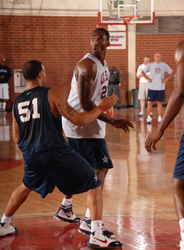 洛杉矶湖人内部会议纪要流出:今晚扳平良机,美洲杯使命明确,年轻球员获得机会的简单介绍 洛杉矶湖人内部会议纪要流出:今晚扳平良机,美洲杯使命明确,年轻球员获得机会的简单介绍