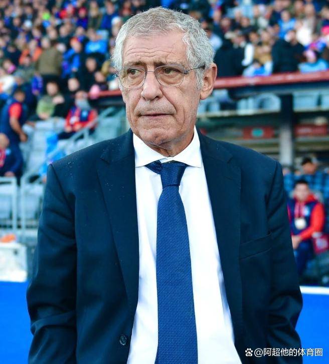 英超训练课后再迎强敌,葡萄牙体育更衣室发声,主帅态度——球迷炸锅,更衣室氛围转暖的简单介绍 英超训练课后再迎强敌,葡萄牙体育更衣室发声,主帅态度——球迷炸锅,更衣室氛围转暖的简单介绍