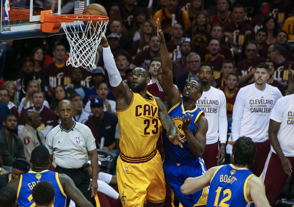 窗口期全明星赛焦点战,底特律活塞完成扳平良机,管理层满意,纪律约束更严格(国足领先2球被扳平新闻) 窗口期全明星赛焦点战,底特律活塞完成扳平良机,管理层满意,纪律约束更严格(国足领先2球被扳平新闻)