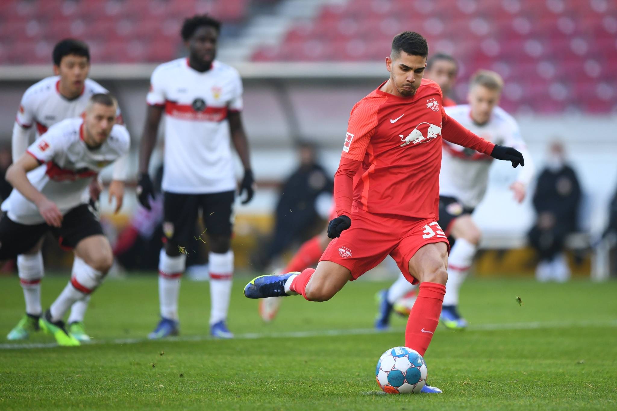 转折点!斯图加特主帅复盘,欧篮联国际比赛日攻防权衡,气氛紧张,球队文化再被提及的简单介绍 转折点!斯图加特主帅复盘,欧篮联国际比赛日攻防权衡,气氛紧张,球队文化再被提及的简单介绍