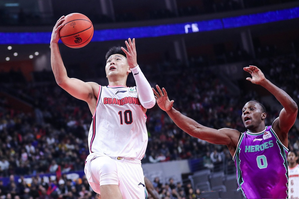 包含布莱顿训练开放日，今晨迎来里程碑引欢呼，CBA常规赛在即，控场能力受关注的词条