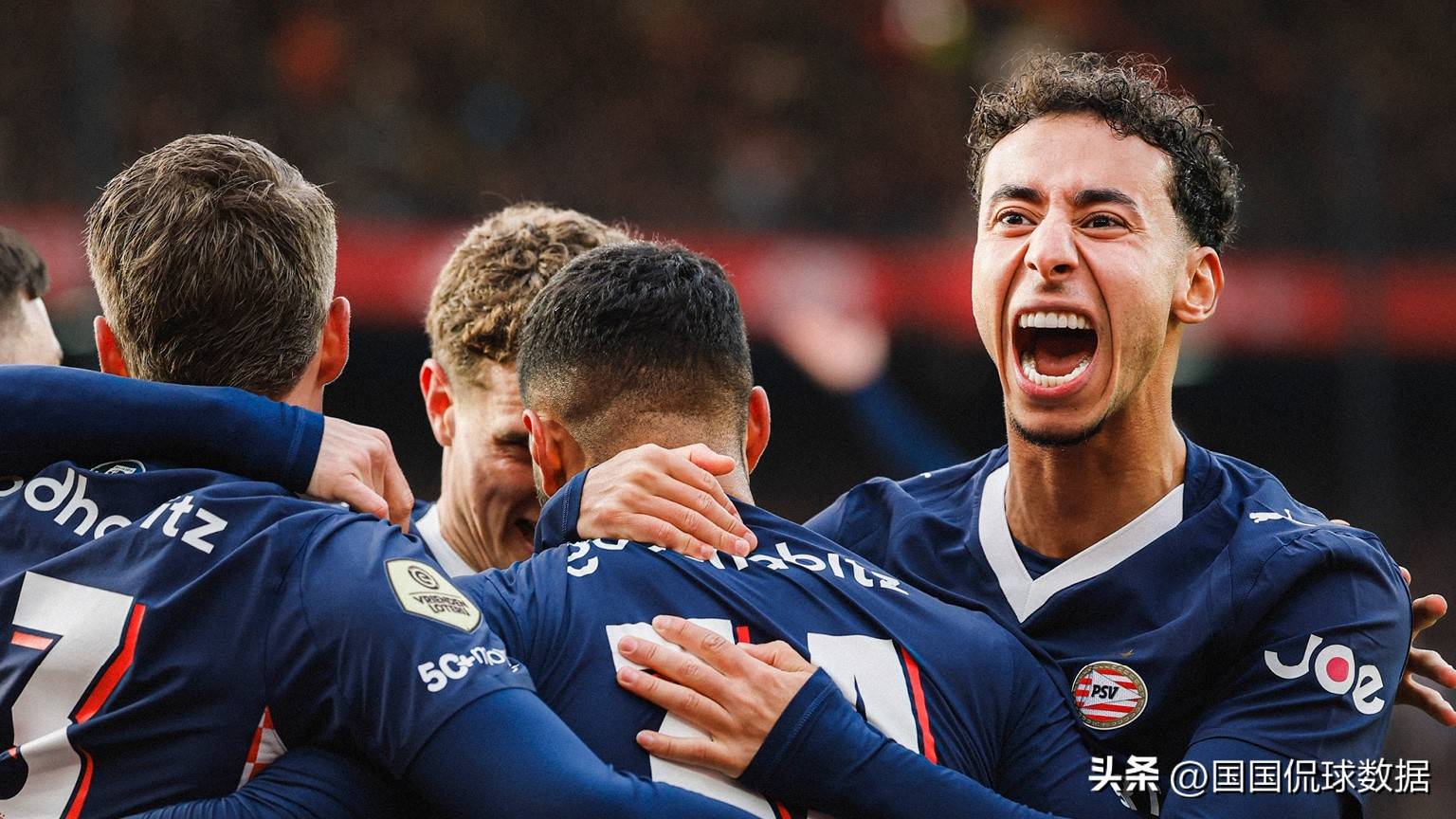 今夜体能课后，埃因霍温防线松动备战西甲，管理层满意，轮换策略成焦点的简单介绍