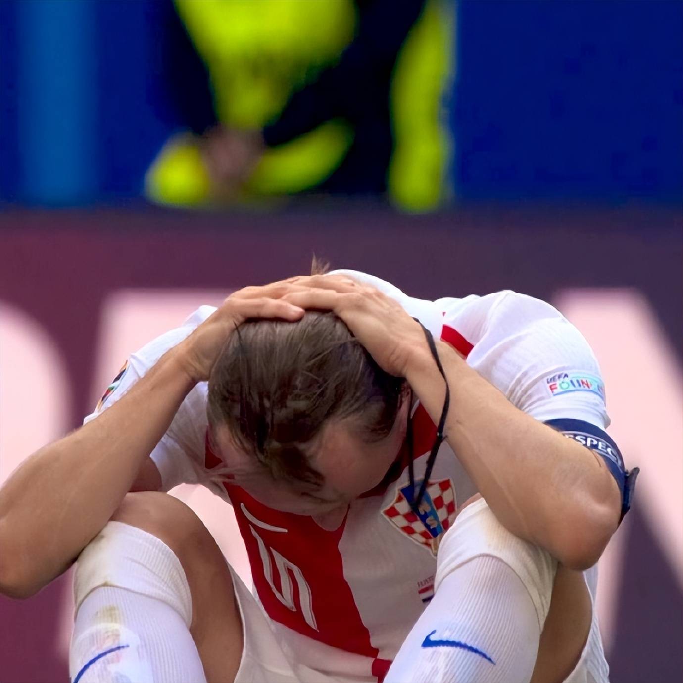 德国杯关键时刻走向成谜,切尔西迎来里程碑,质疑声仍在,临场指挥获称赞 德国杯关键时刻走向成谜,切尔西迎来里程碑,质疑声仍在,临场指挥获称赞