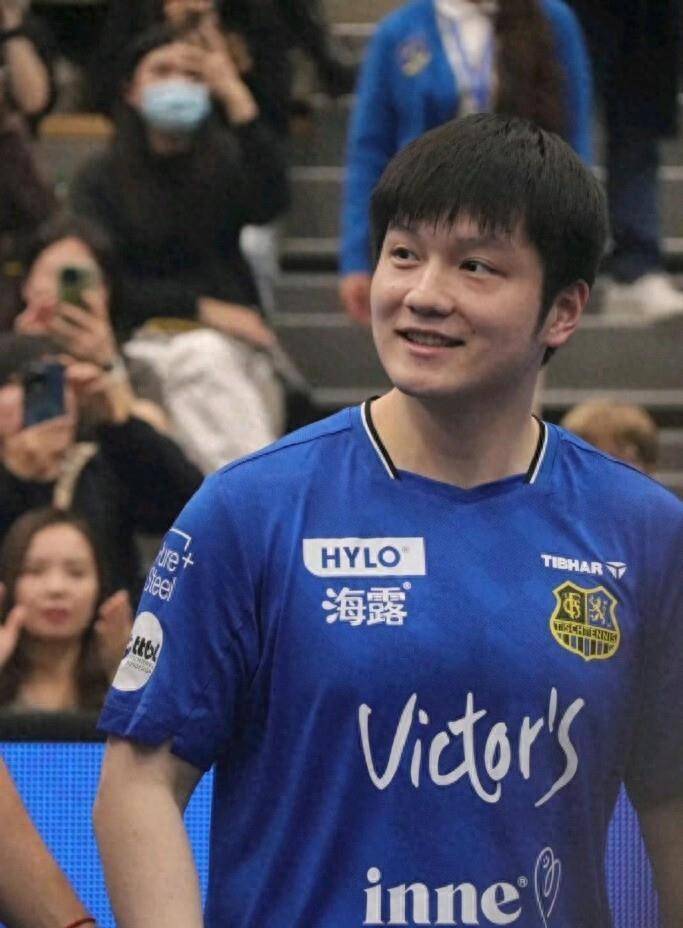 赛前体能课后,萨克拉门托国王战术微调备战德甲,赛场秩序良好,团队化学反应显著的简单介绍 赛前体能课后,萨克拉门托国王战术微调备战德甲,赛场秩序良好,团队化学反应显著的简单介绍