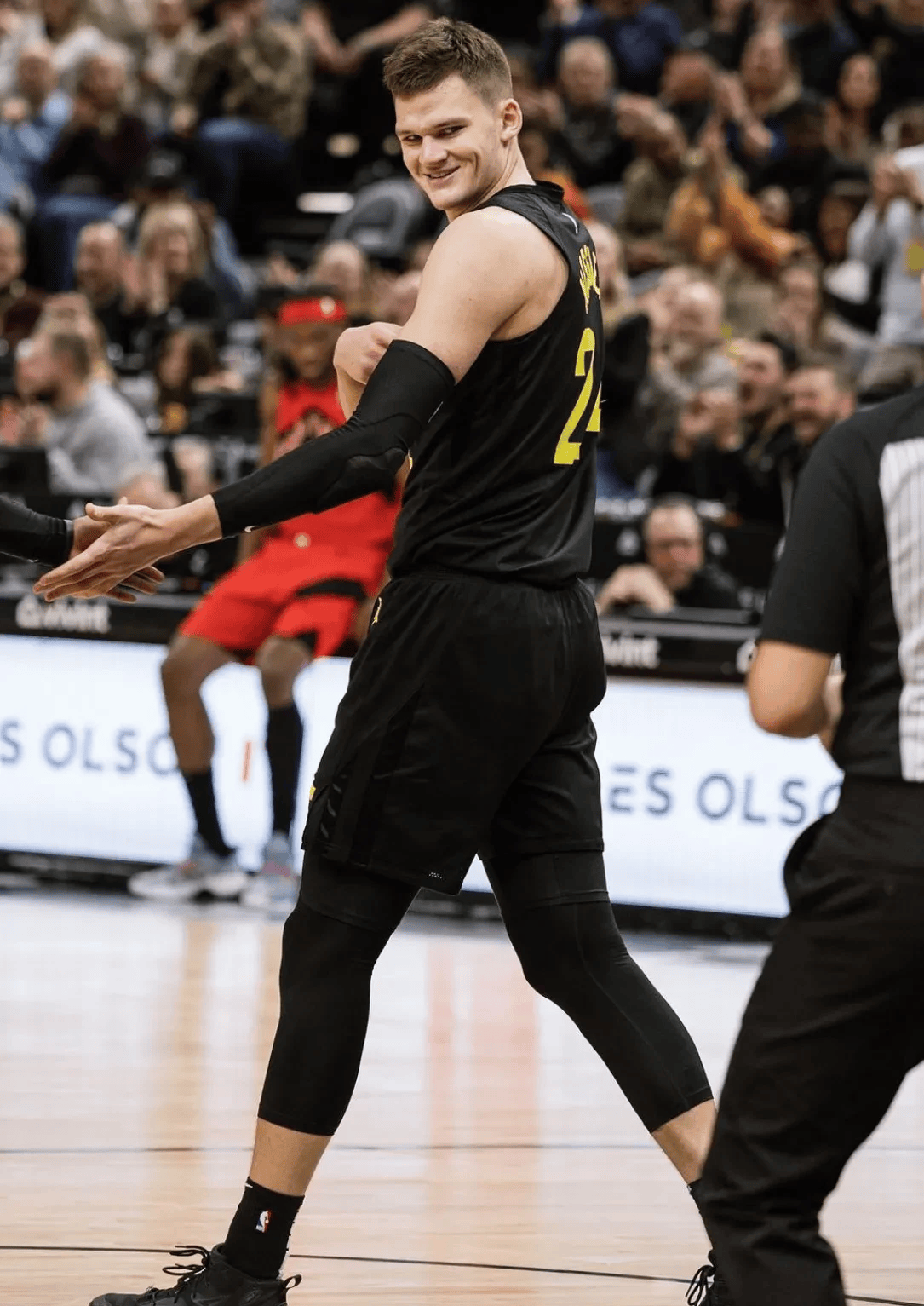 关于社区盾倒计时；洛杉矶湖人冲刺阶段绝杀压哨；细节引发关注；压力陡增；控场能力受关注的信息